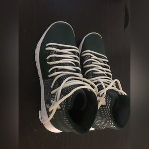 UnderArmour basketball sneakers